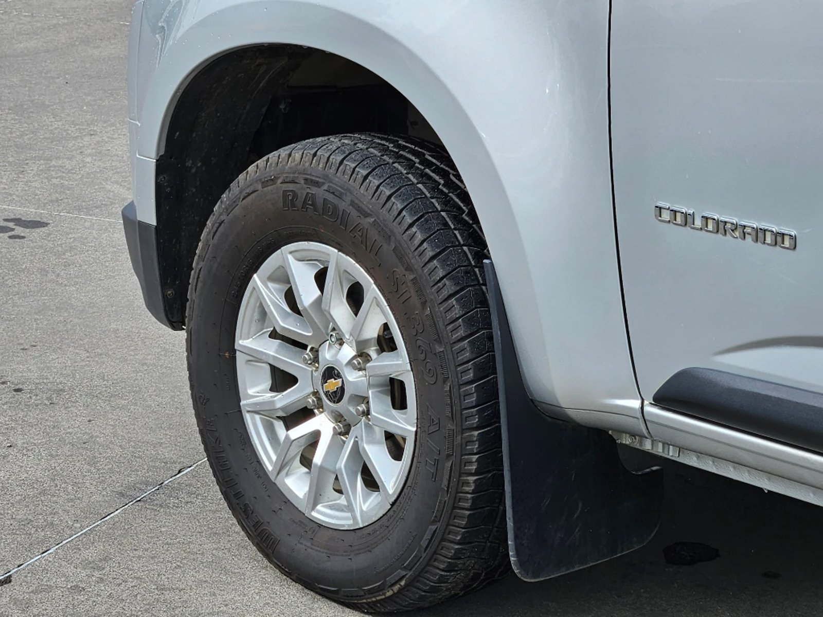 CHEVROLET COLORADO 2023 - Imagen 9 de 20