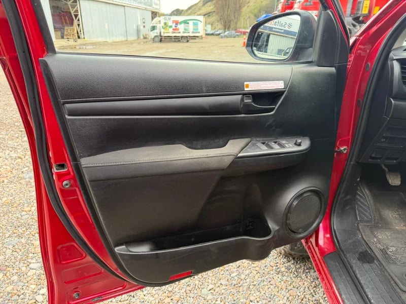 Toyota Hilux 2024 - Imagen 11 de 20