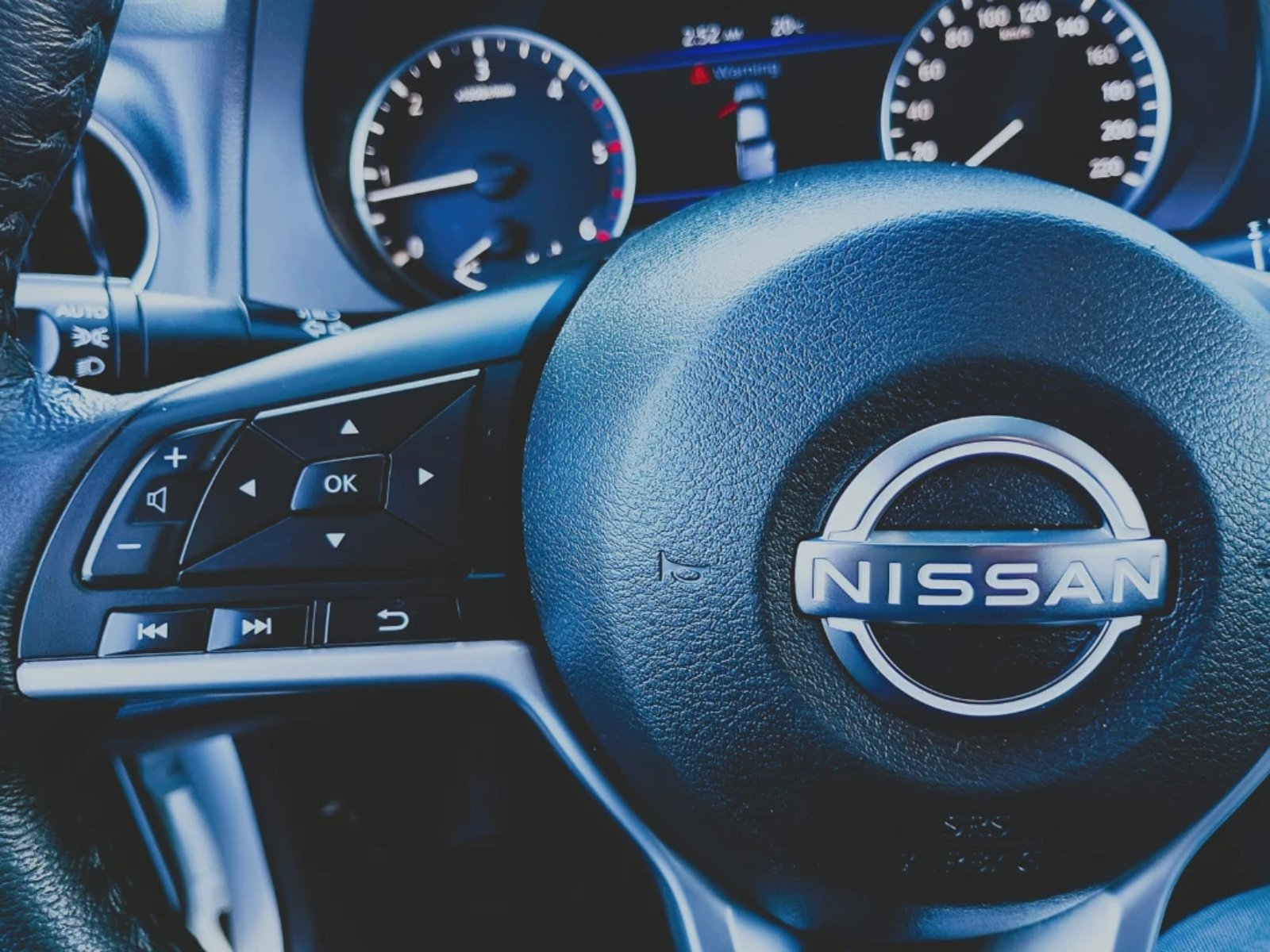 NISSAN NAVARA 2023 - Imagen 15 de 20