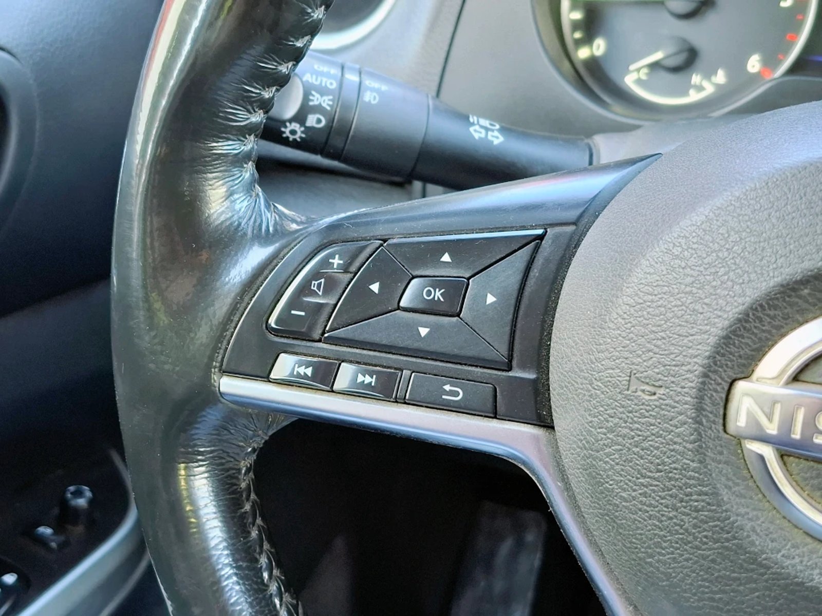 Nissan Navara 2023 - Imagen 15 de 20