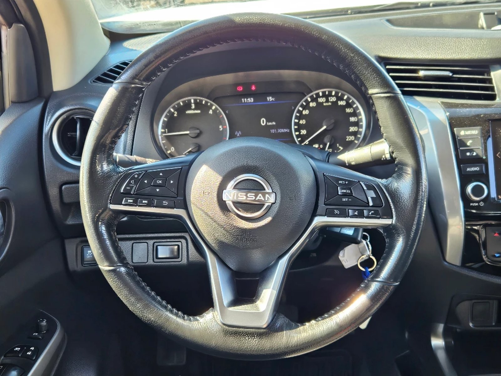 Nissan Navara 2023 - Imagen 17 de 20