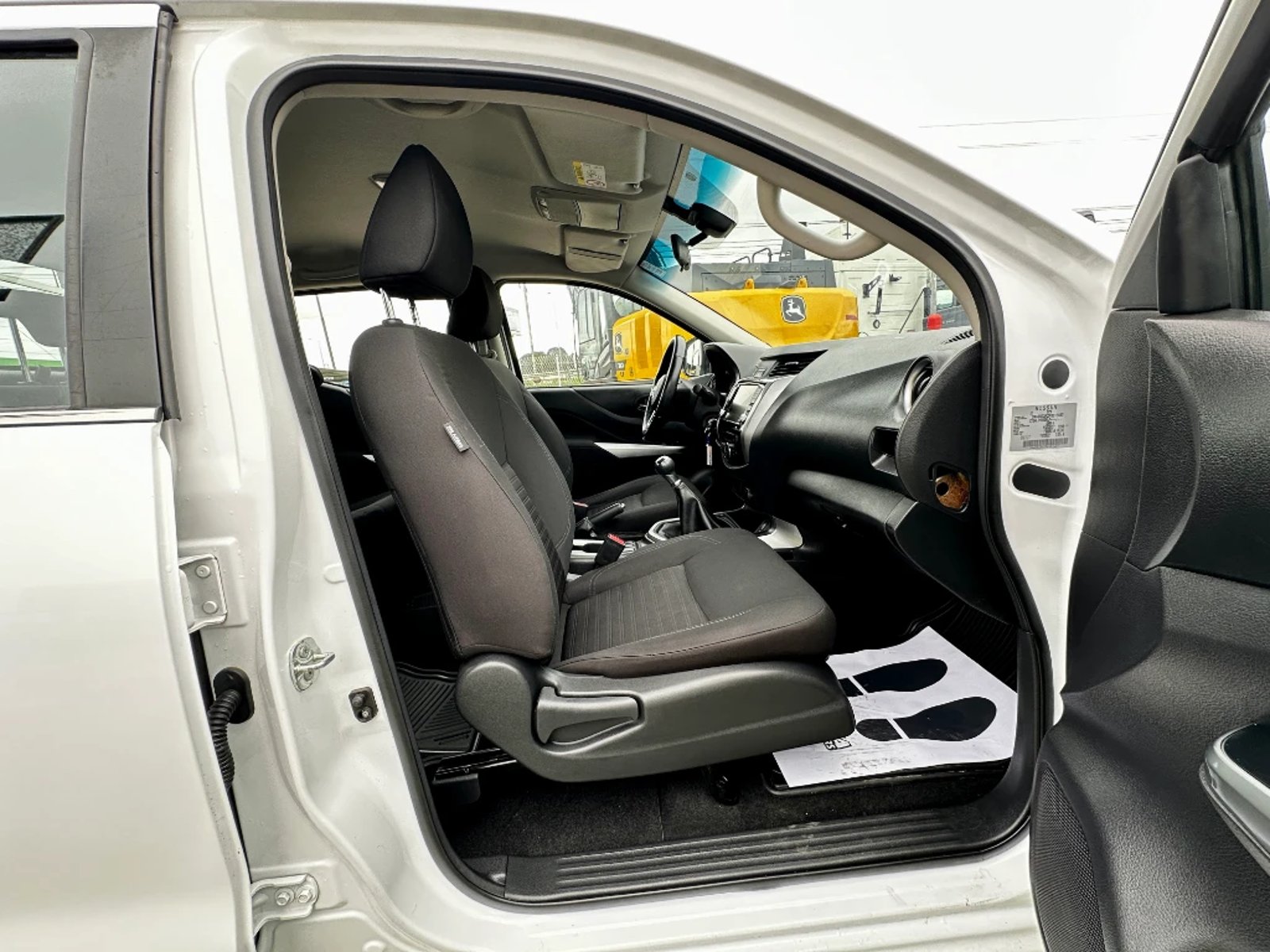 Nissan Navara 2023 - Imagen 12 de 20