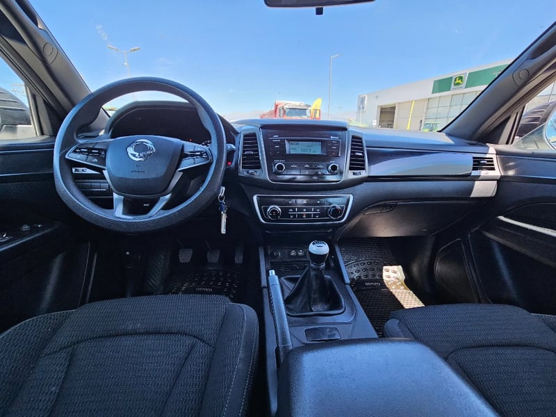 SsangYong Grand musso 2023 - Imagen 16 de 20