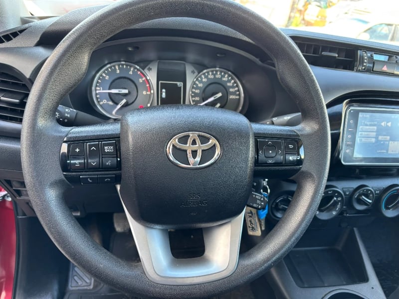 Toyota Hilux 2024 - Imagen 12 de 20