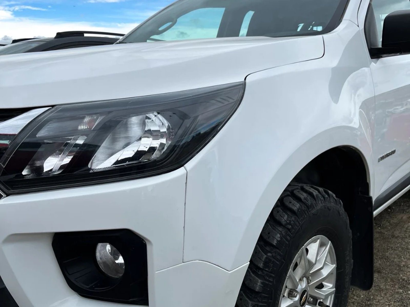 CHEVROLET COLORADO 2023 - Imagen 3 de 19