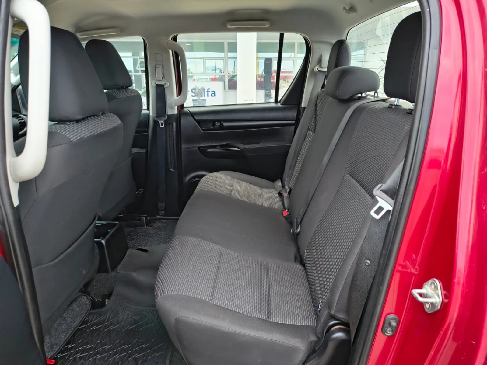 Toyota Hilux 2024 - Imagen 18 de 20
