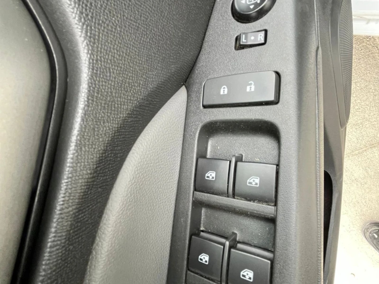 CHEVROLET COLORADO 2023 - Imagen 18 de 19