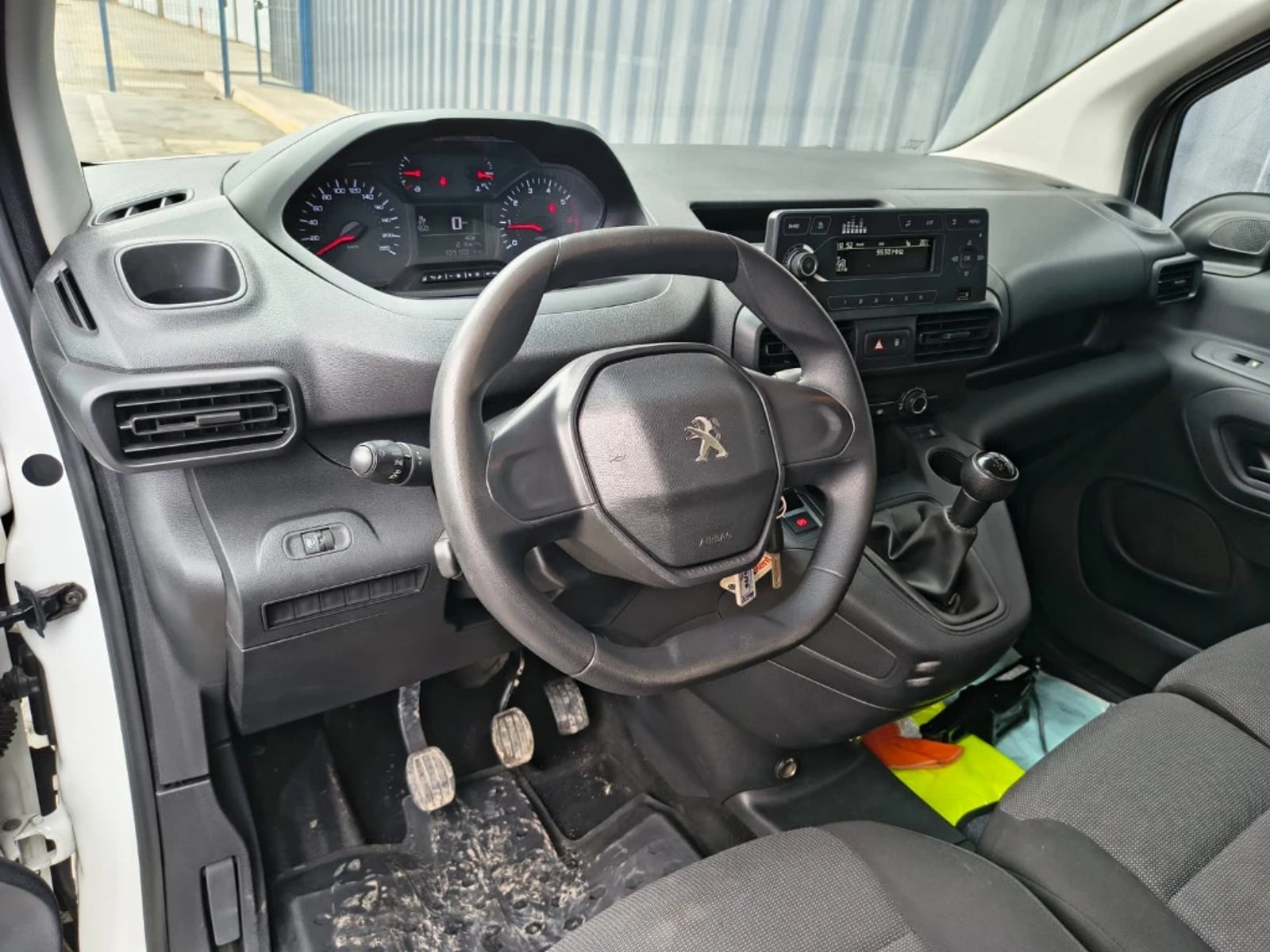 Peugeot Partner 2023 - Imagen 16 de 20