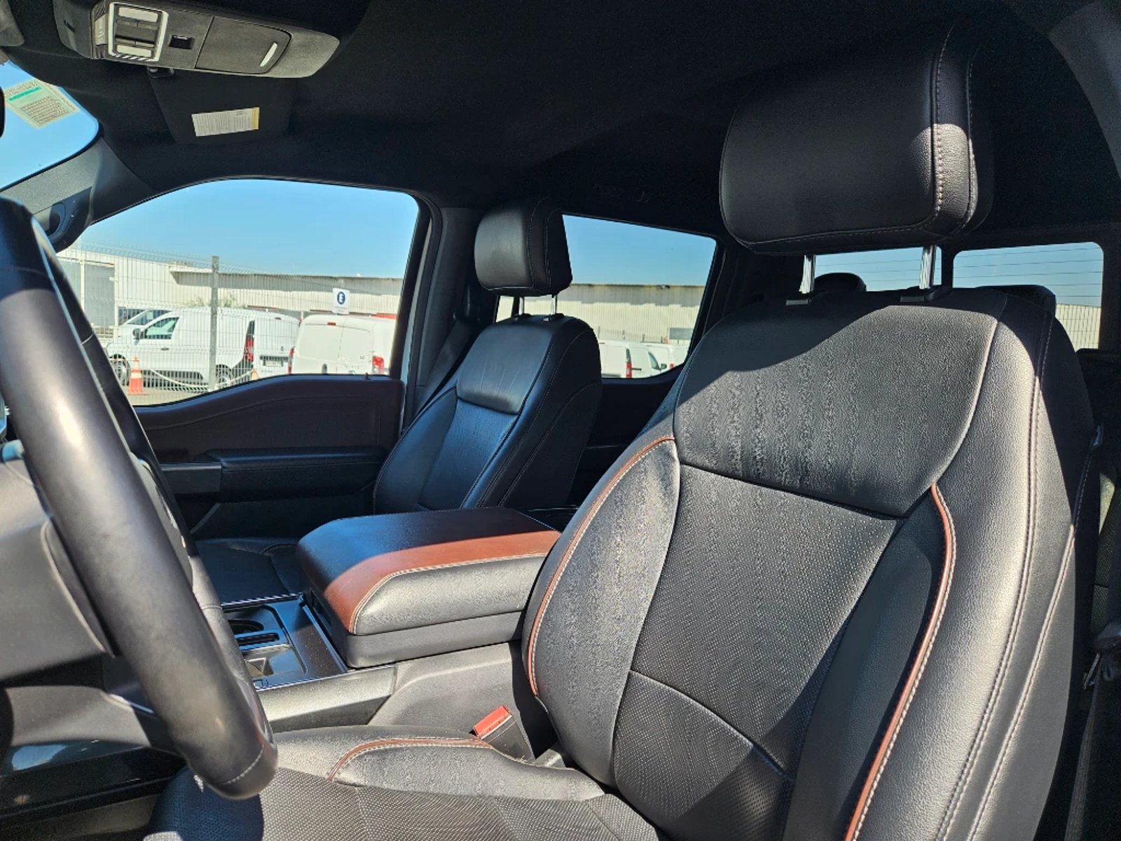 Ford F-150 2022 - Imagen 12 de 20