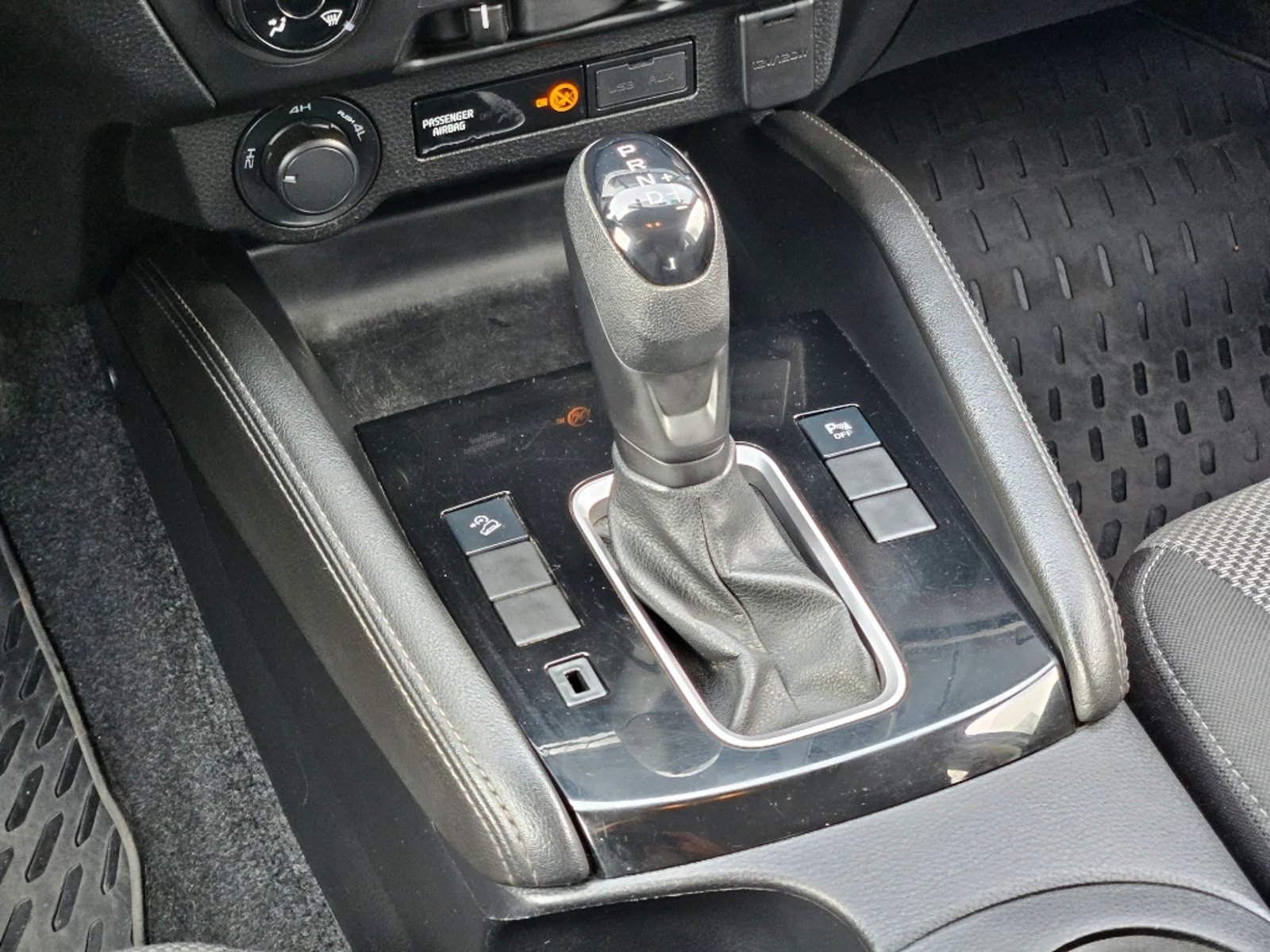 Mazda Bt-50 2024 - Imagen 14 de 20