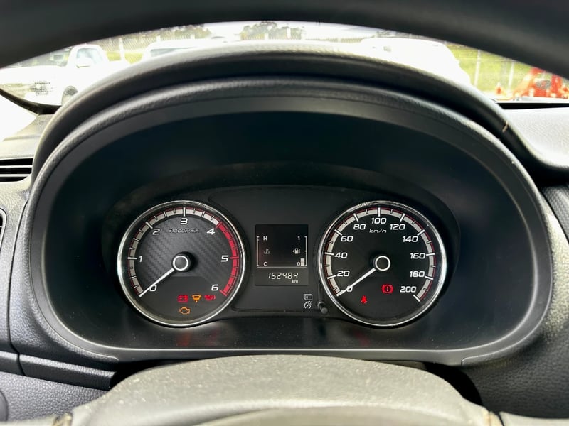Mitsubishi L200 2023 - Imagen 15 de 20
