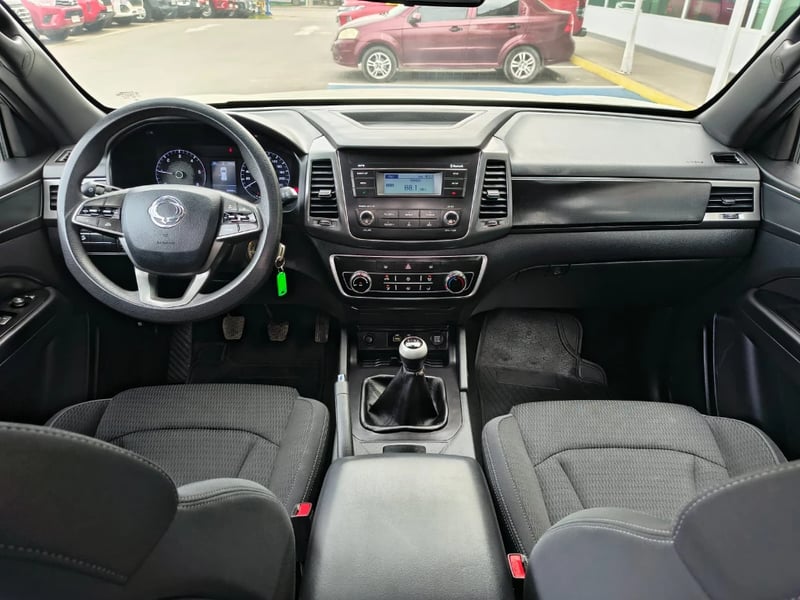 SsangYong Grand musso 2023 - Imagen 13 de 20