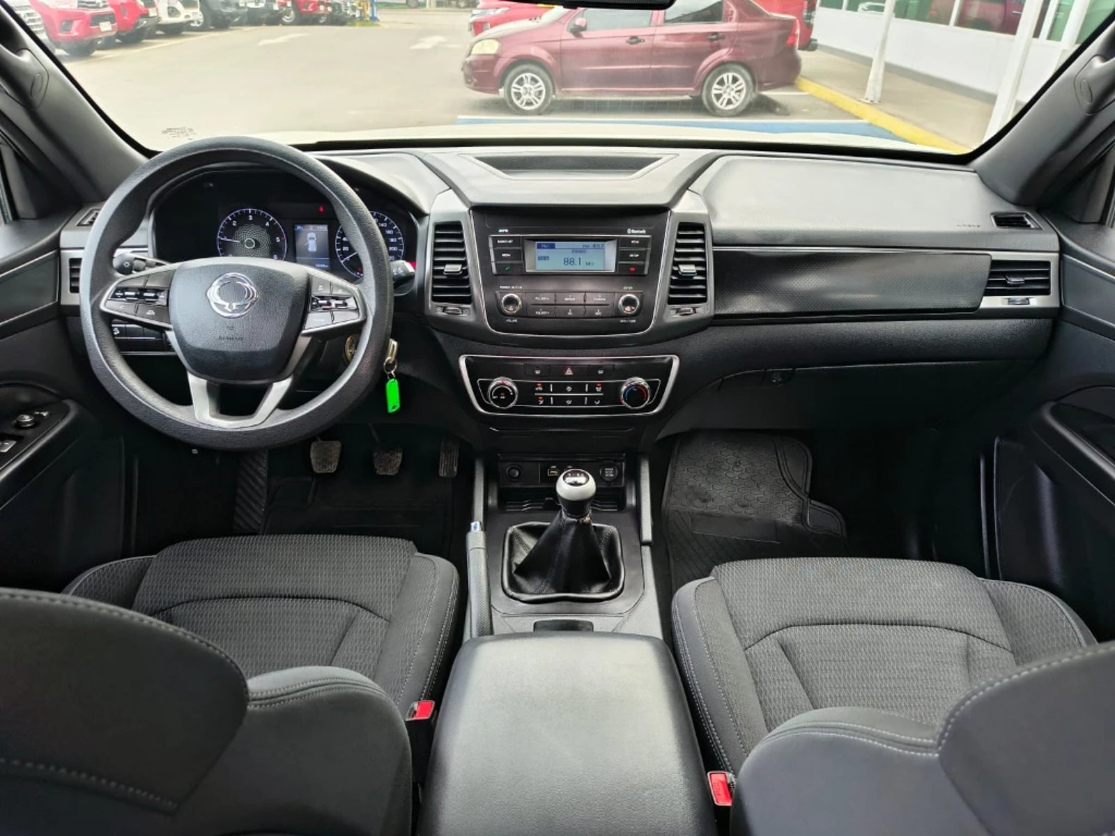 SsangYong Grand musso 2023 - Imagen 13 de 20