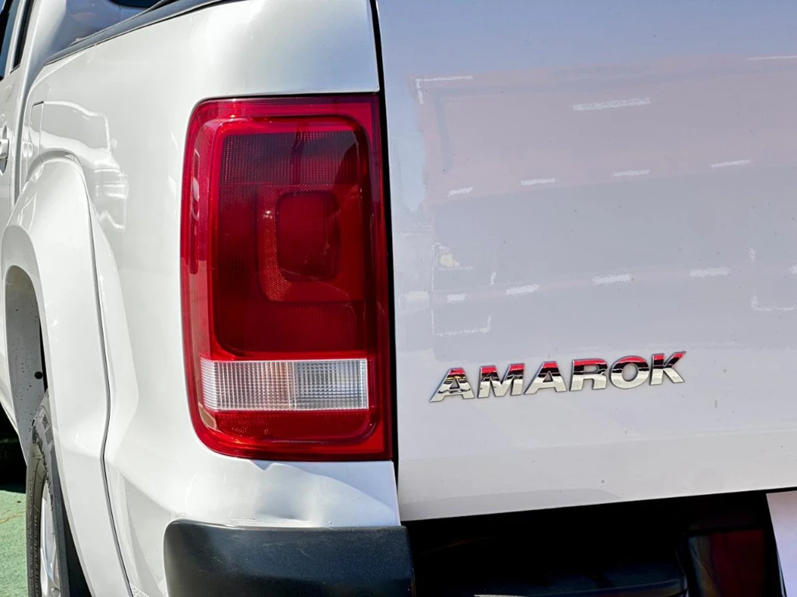 VOLKSWAGEN AMAROK 2023 - Imagen 10 de 20