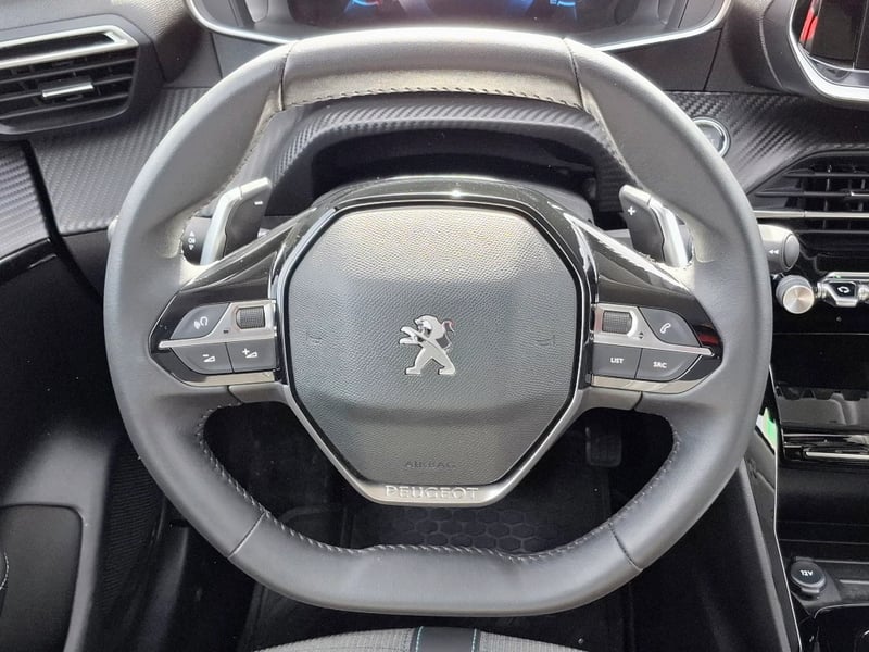 Peugeot 208 2023 - Imagen 13 de 20