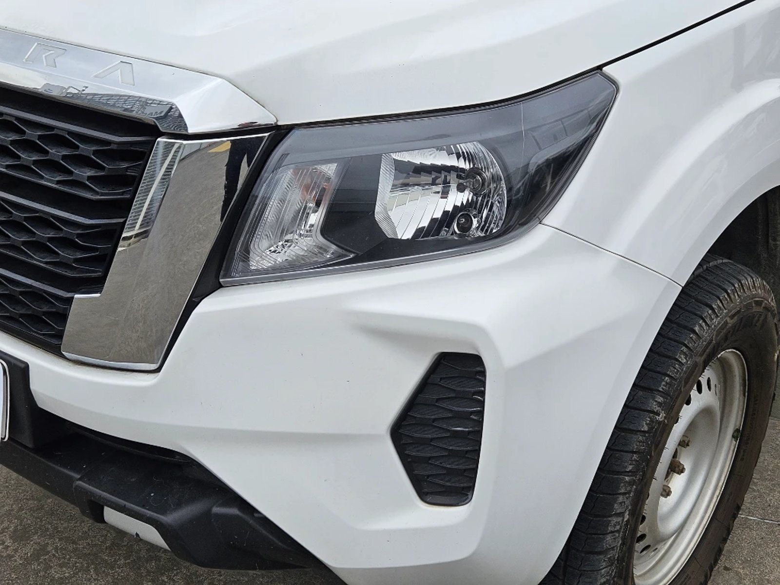 NISSAN NAVARA 2023 - Imagen 10 de 20