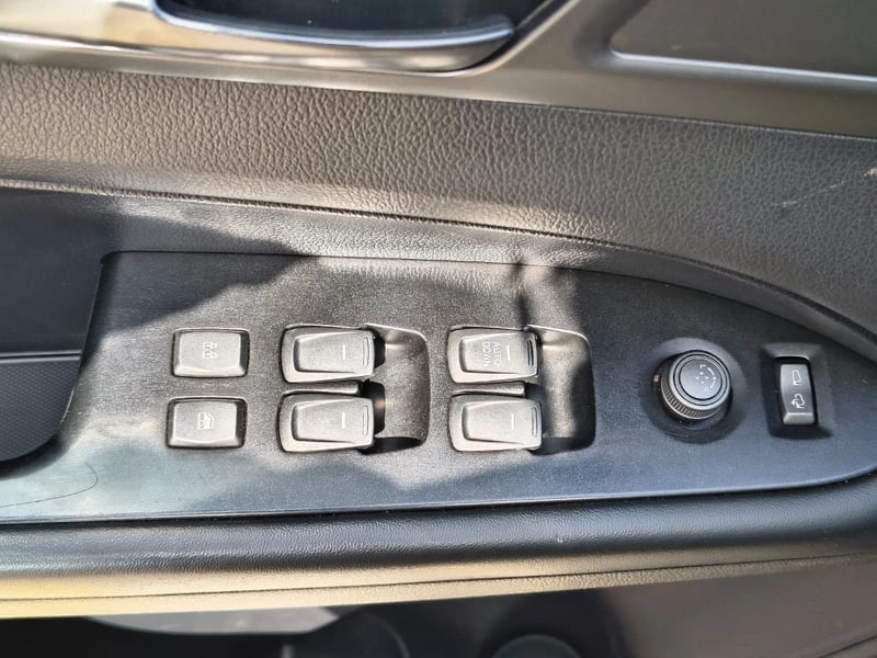 SsangYong Grand musso 2023 - Imagen 15 de 20