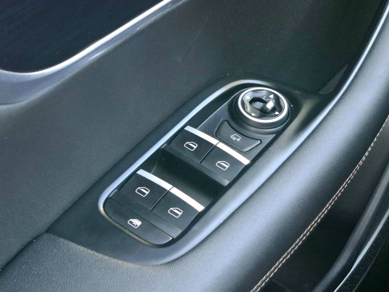 CHERY TIGGO 8 PRO 2022 - Imagen 12 de 20