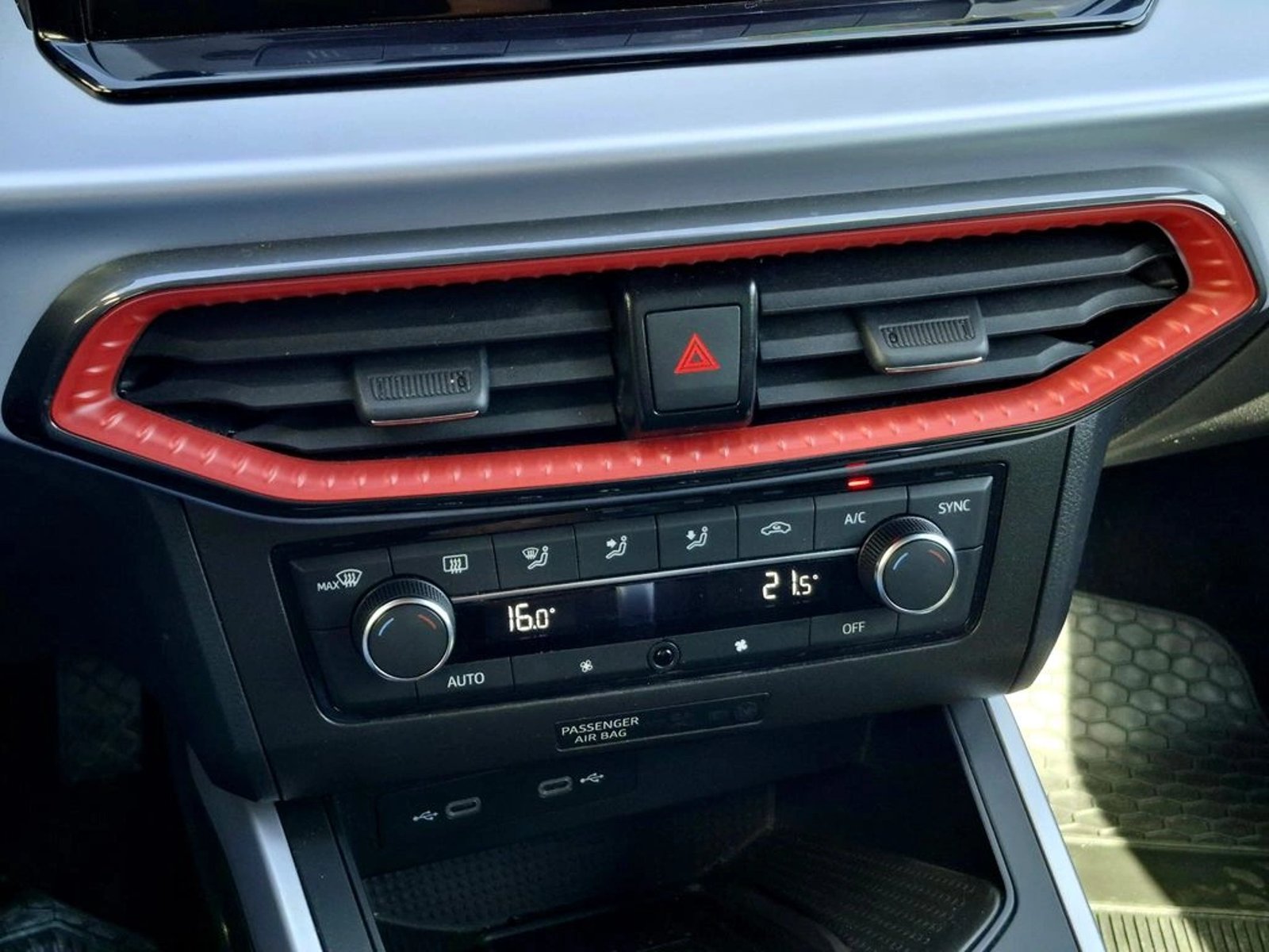 SEAT ARONA 2023 - Imagen 18 de 20