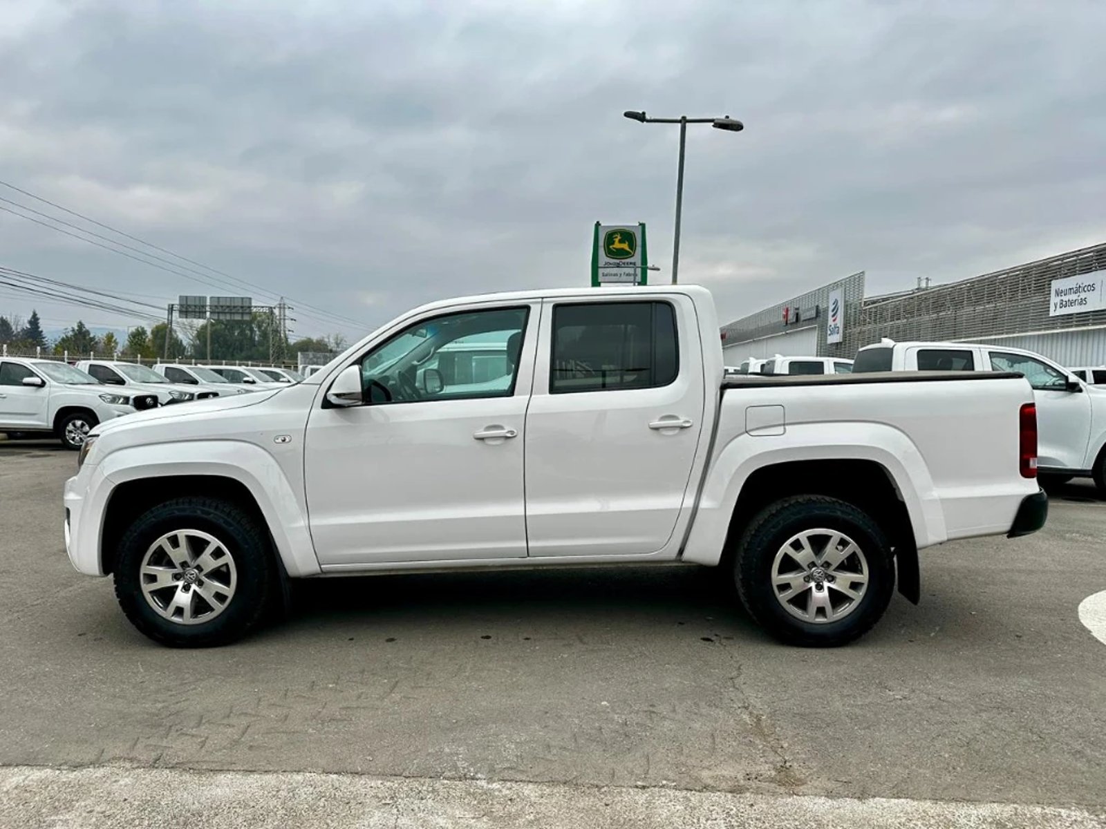 VOLKSWAGEN AMAROK 2022 - Imagen 8 de 20