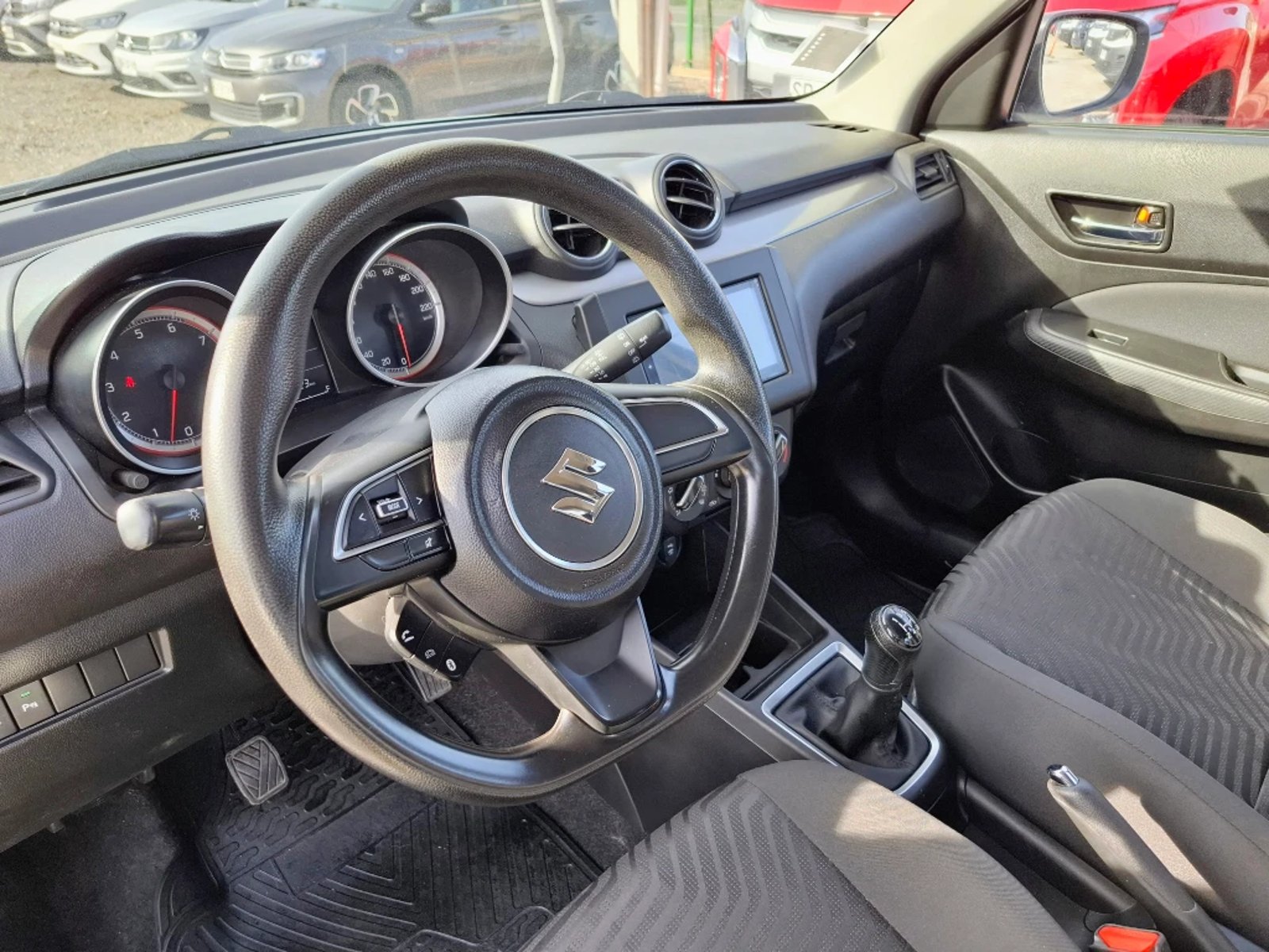 Suzuki Swift 2023 - Imagen 11 de 20