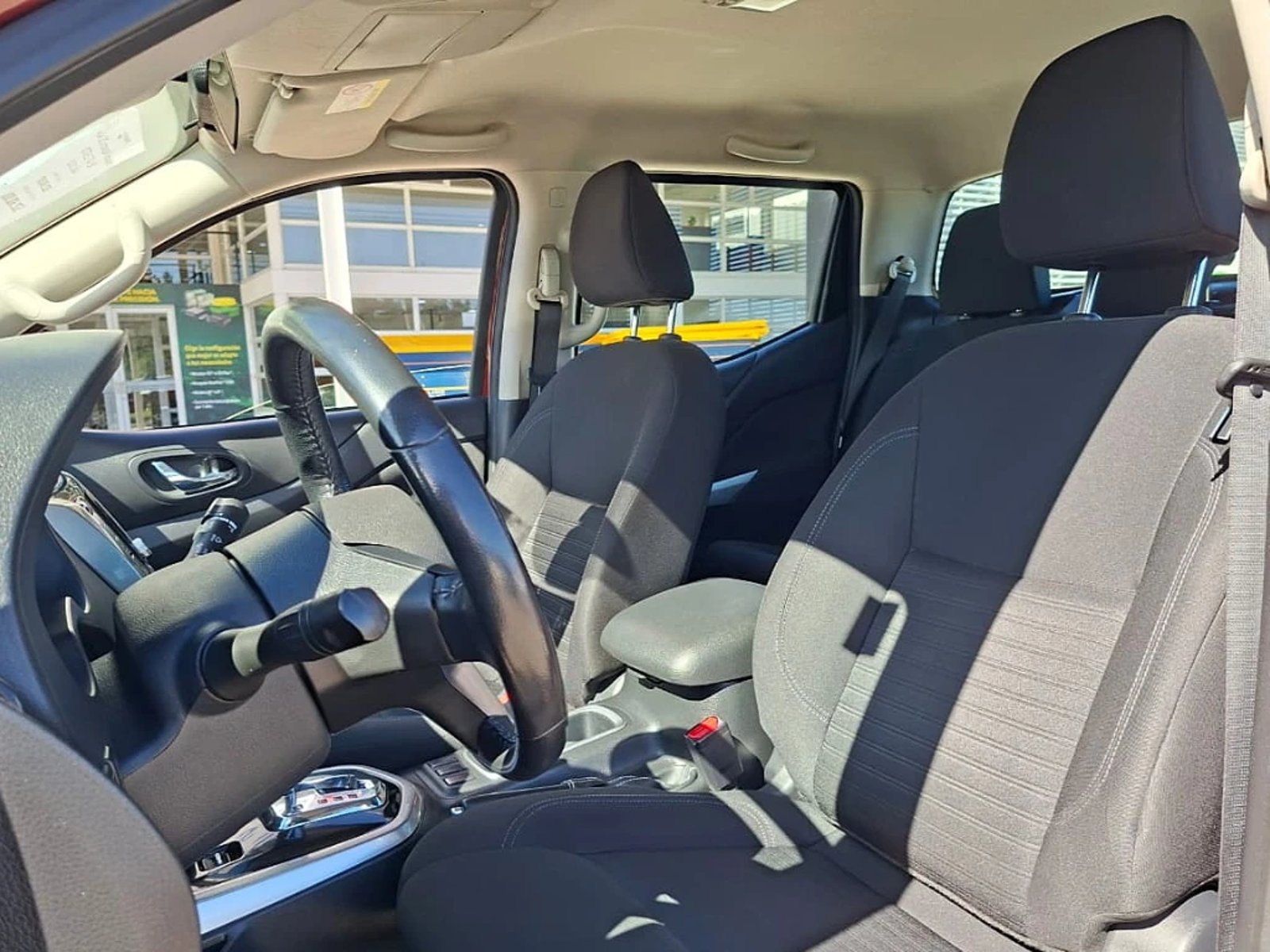 NISSAN NAVARA 2023 - Imagen 13 de 20
