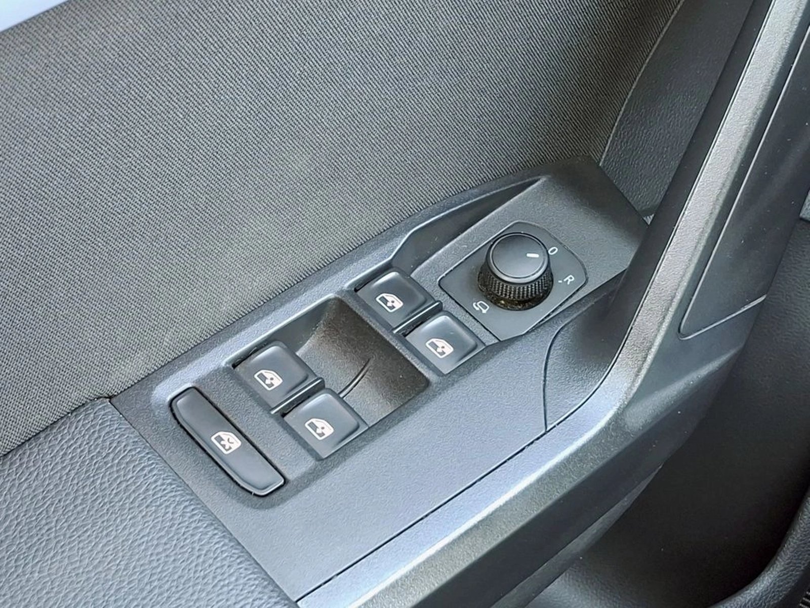 SEAT ARONA 2023 - Imagen 12 de 20