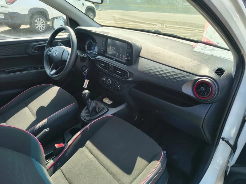 Hyundai Grand i10 2023 - Imagen 11 de 20