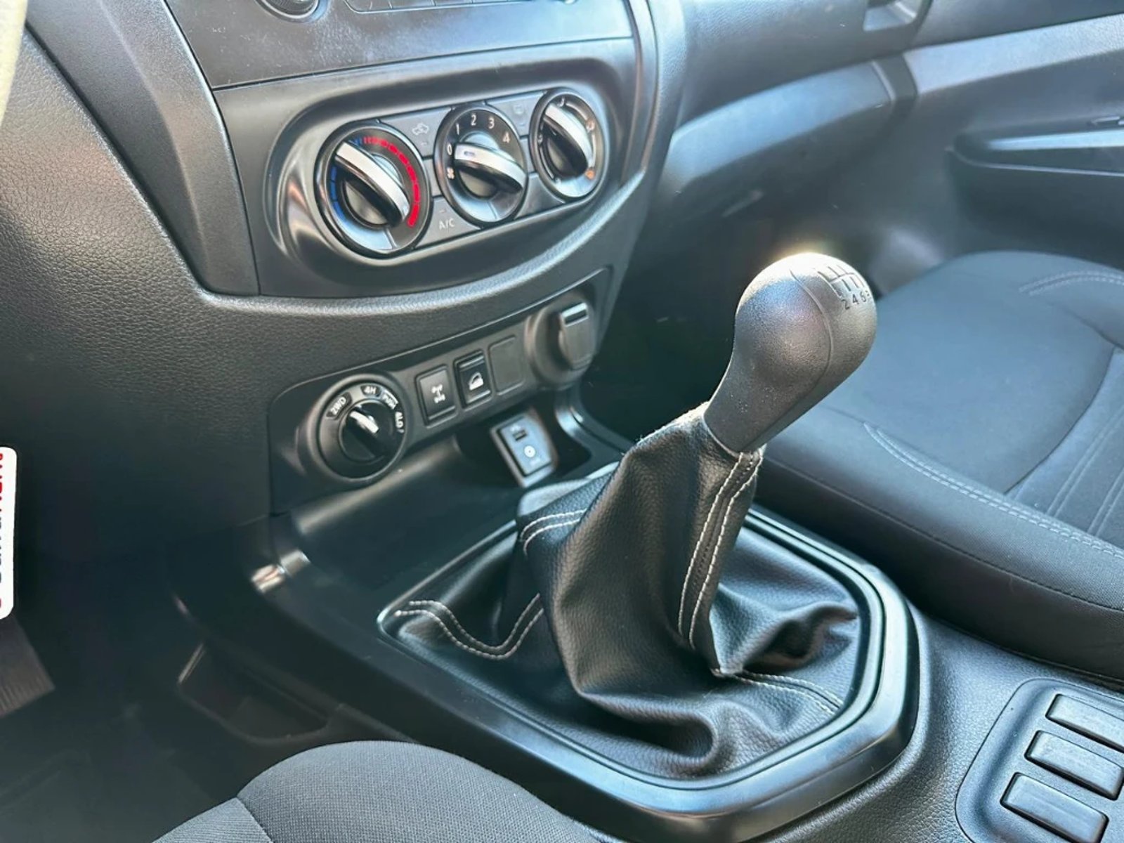 Nissan Navara 2023 - Imagen 19 de 20