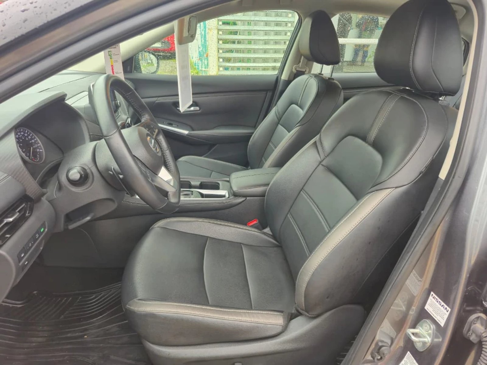 NISSAN SENTRA 2023 - Imagen 13 de 20