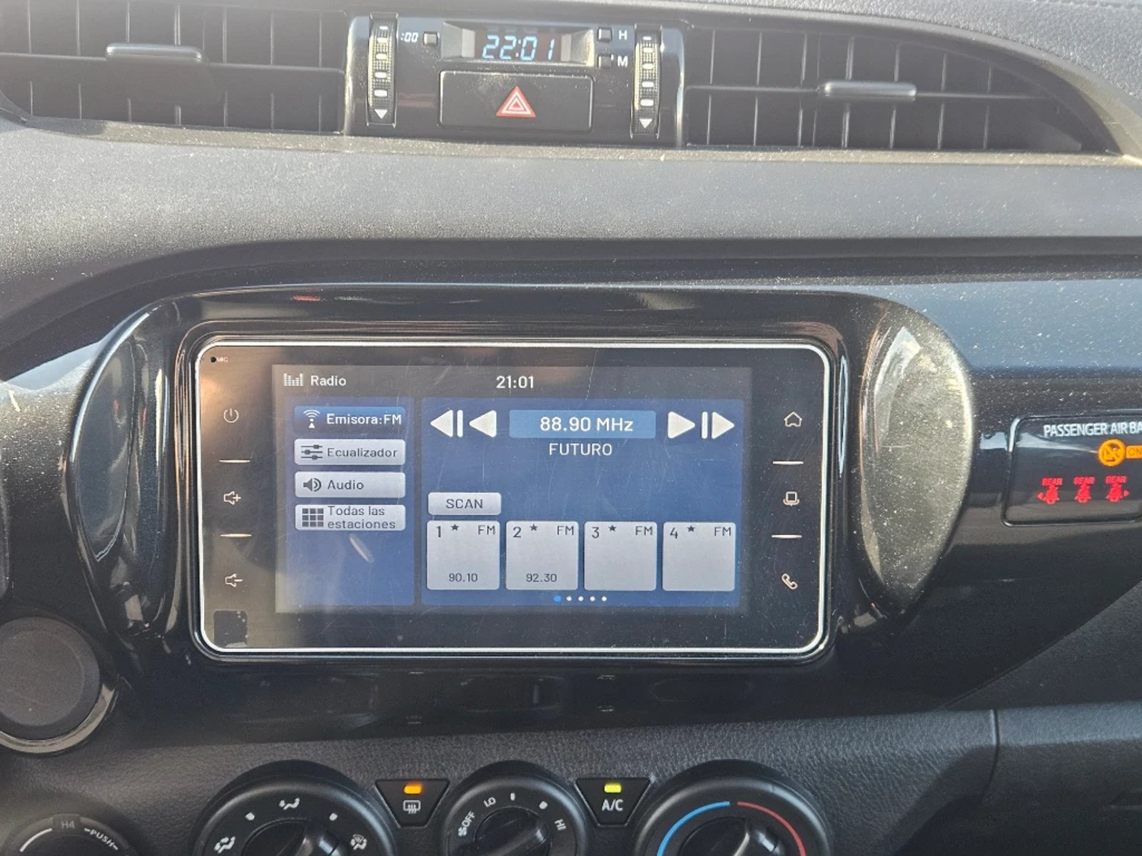 Toyota Hilux 2023 - Imagen 17 de 20