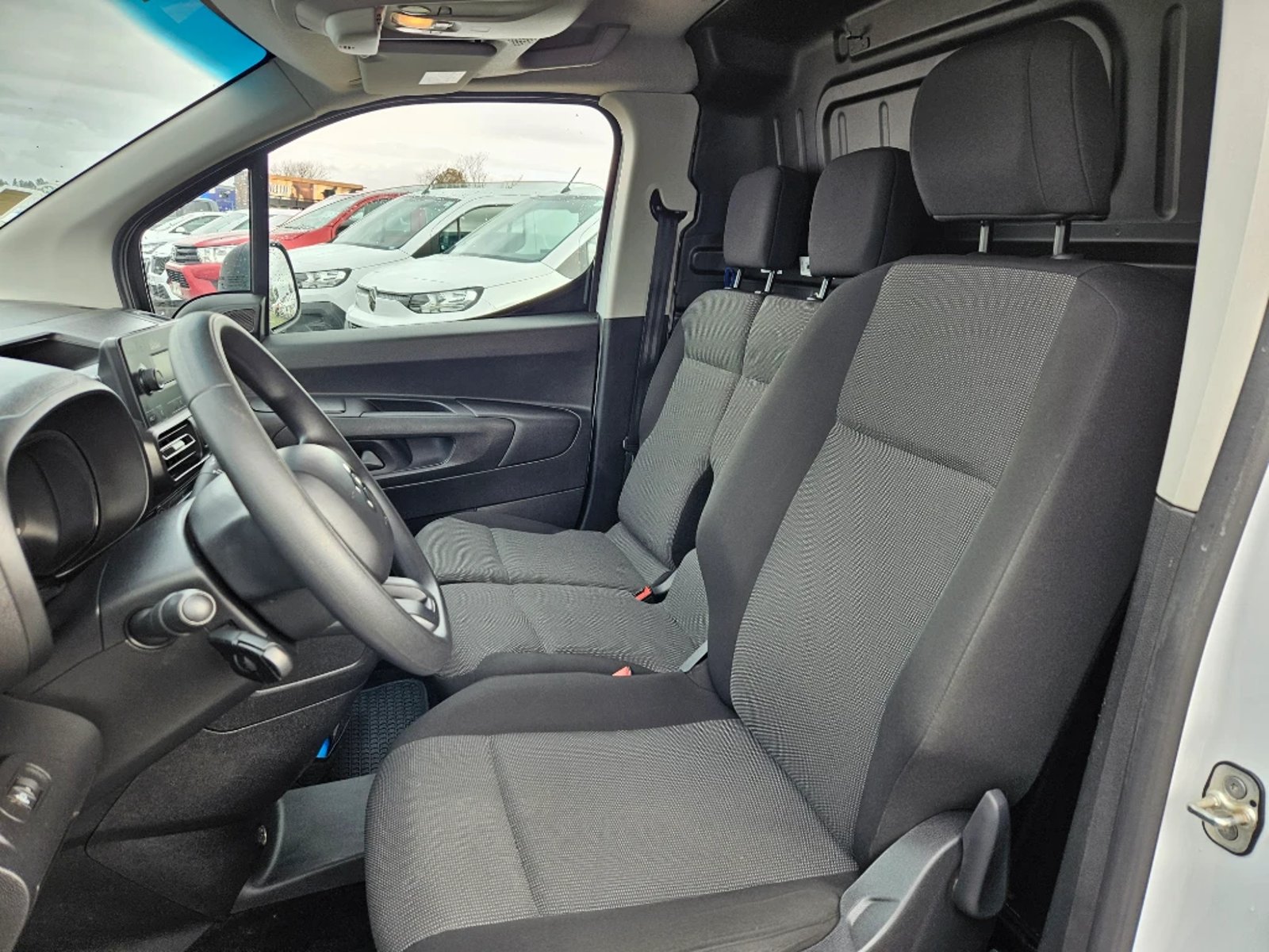 Citroën Berlingo 2024 - Imagen 12 de 20