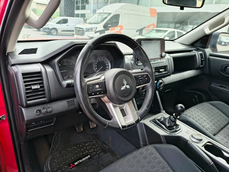 Mitsubishi L200 2024 - Imagen 13 de 20