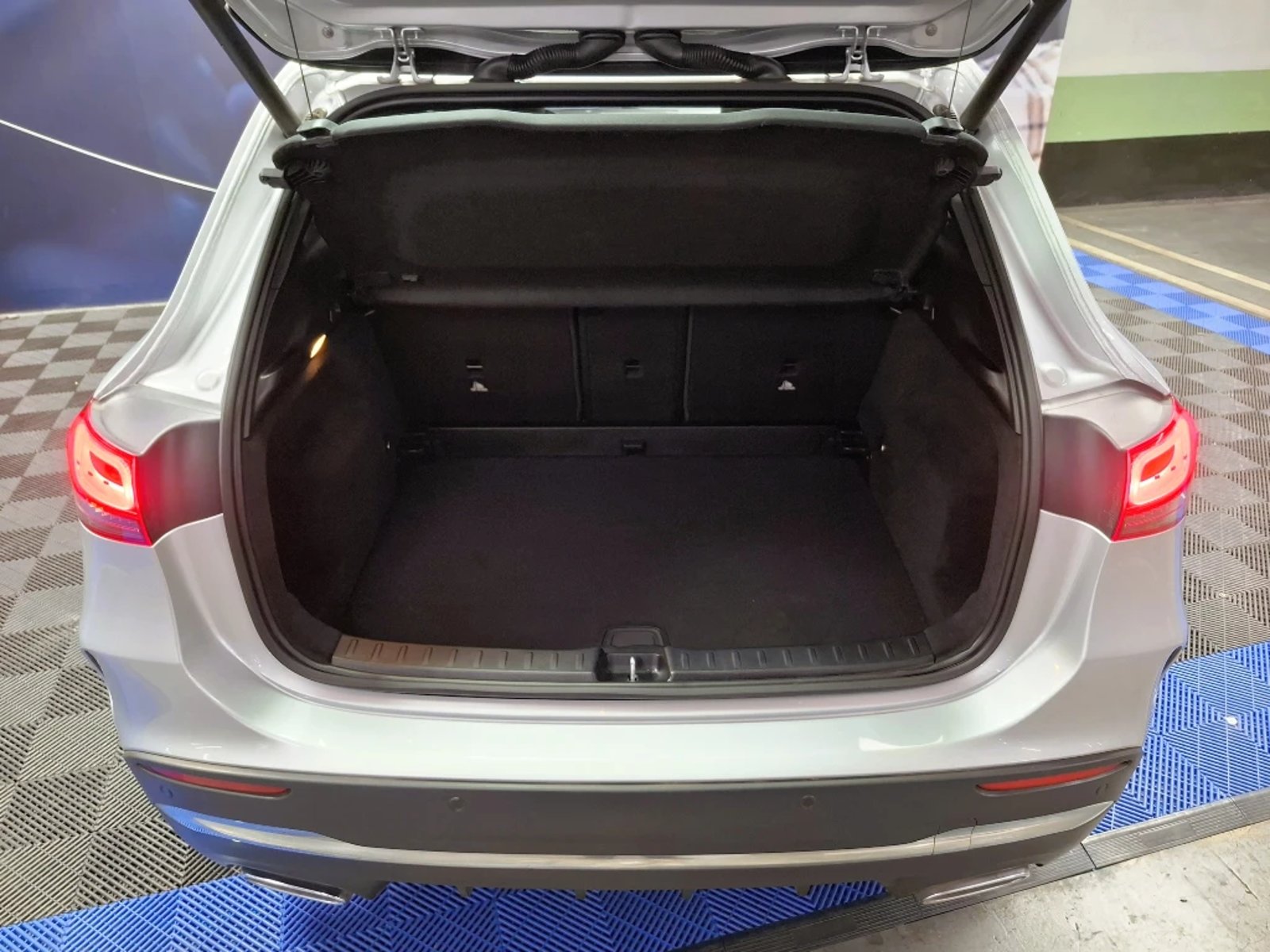 MERCEDES-BENZ GLA 220 2023 - Imagen 12 de 20