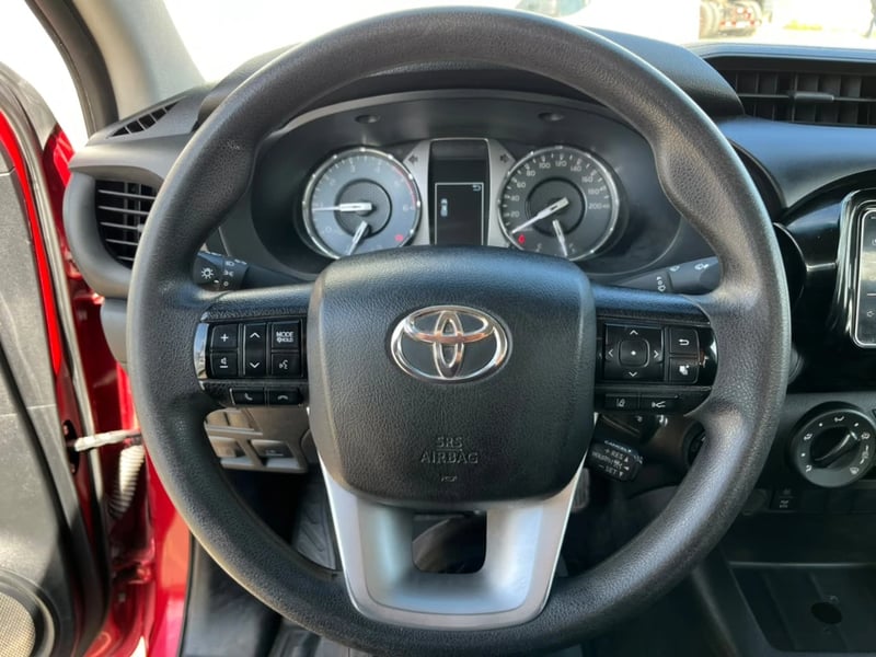 Toyota Hilux 2024 - Imagen 10 de 20