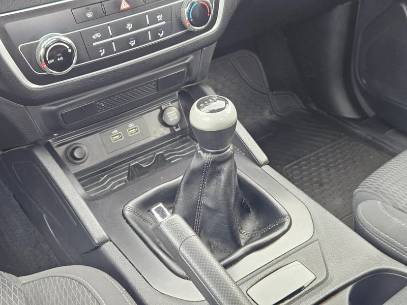 SsangYong Grand musso 2023 - Imagen 14 de 20