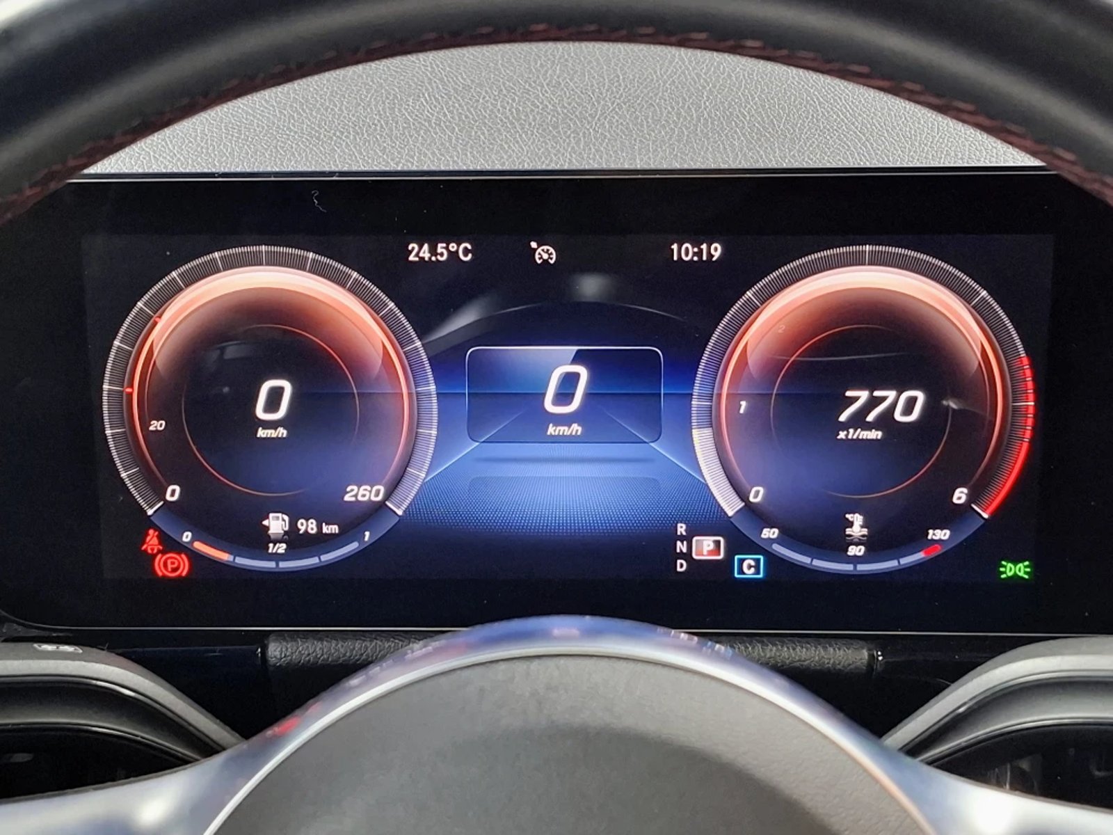 MERCEDES-BENZ GLA 220 2023 - Imagen 17 de 20