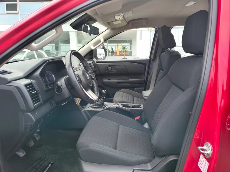 Mitsubishi L200 2024 - Imagen 14 de 20