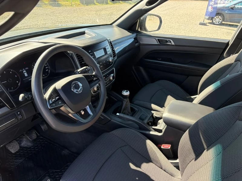 SsangYong Grand musso 2023 - Imagen 13 de 20
