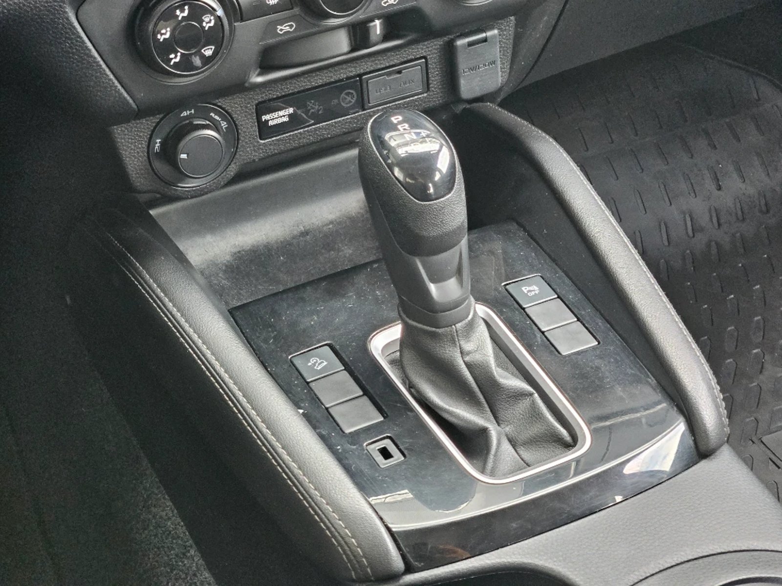 Mazda Bt-50 2024 - Imagen 12 de 20