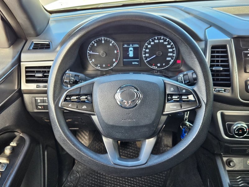 SsangYong Grand musso 2024 - Imagen 17 de 20