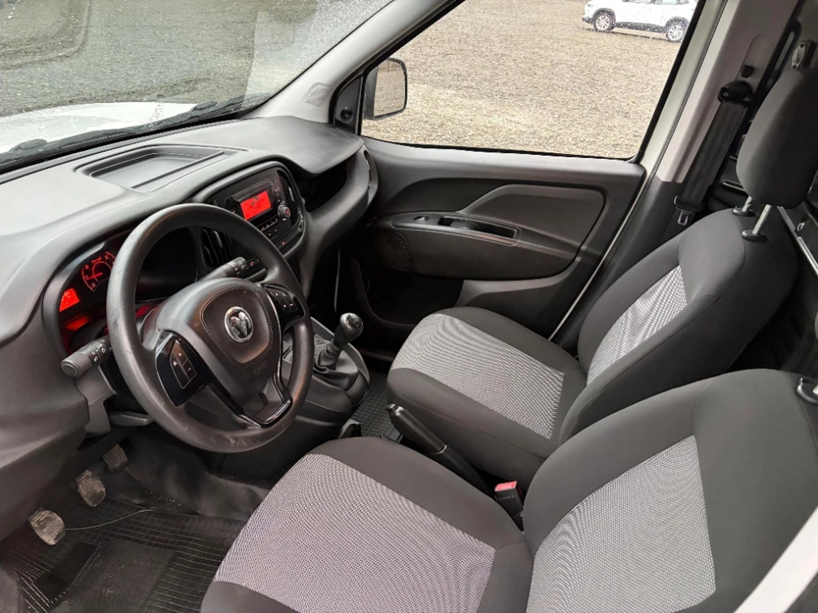 RAM V1000 2022 - Imagen 13 de 20