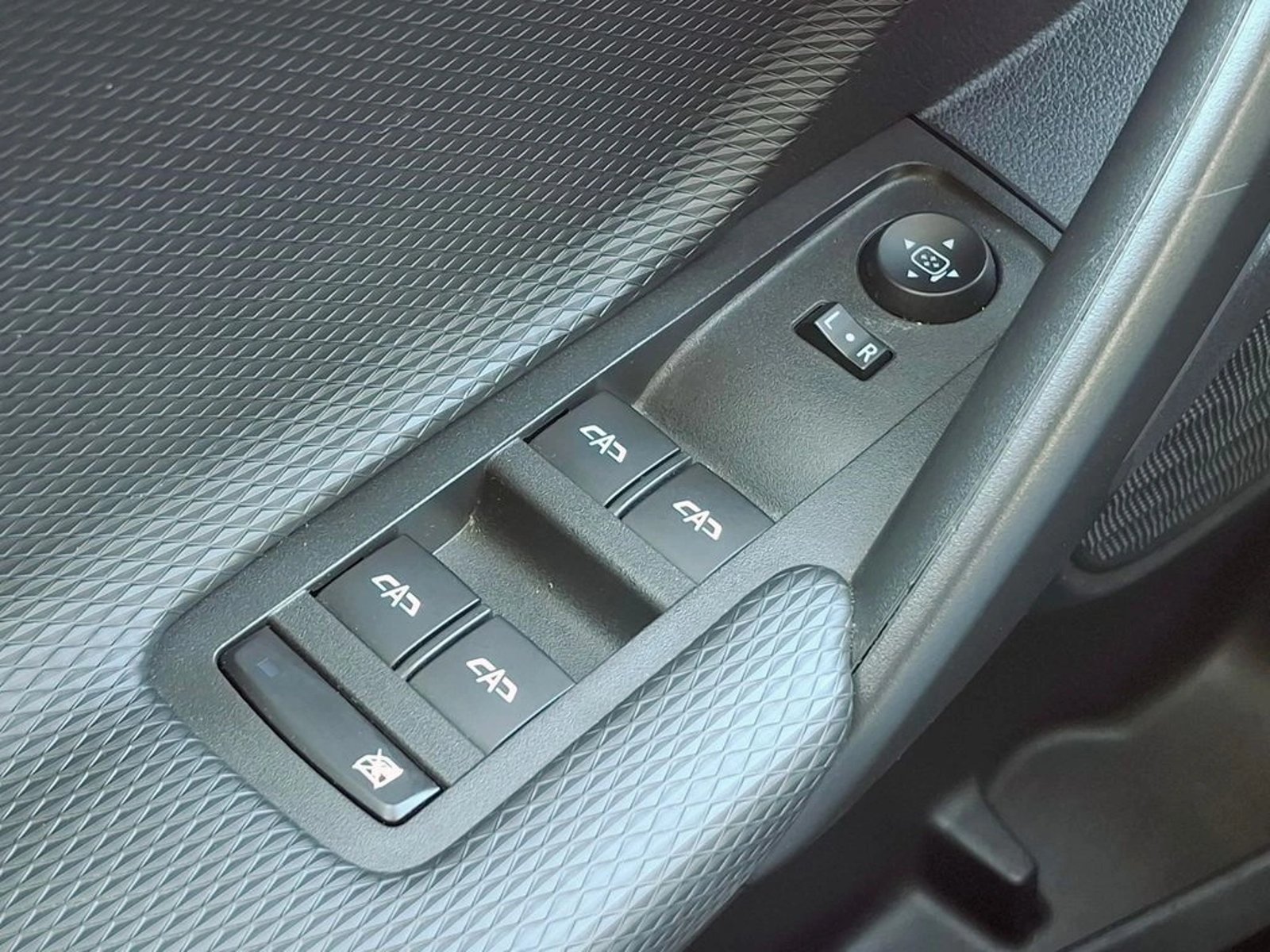 CHEVROLET TRACKER 2023 - Imagen 14 de 20