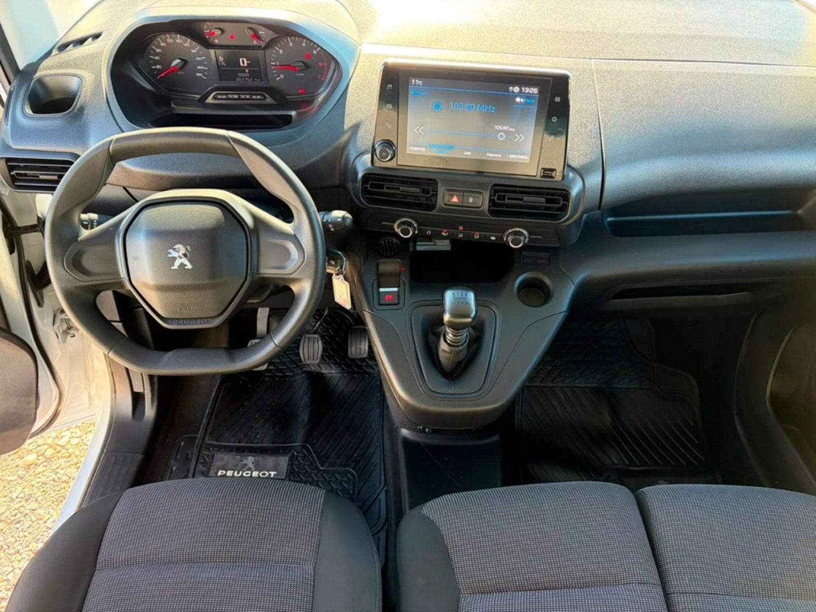 Peugeot Partner 2024 - Imagen 17 de 20
