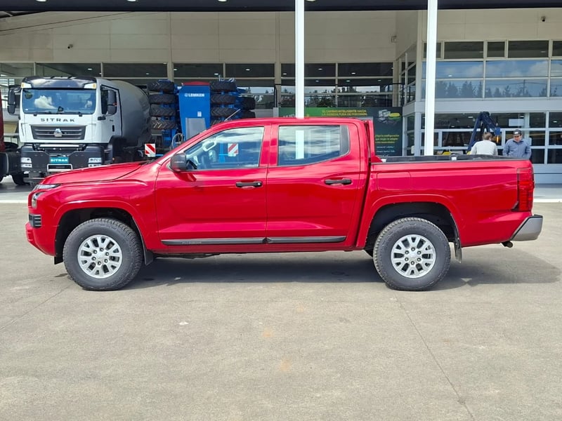 Mitsubishi L200 2024 - Imagen 8 de 20