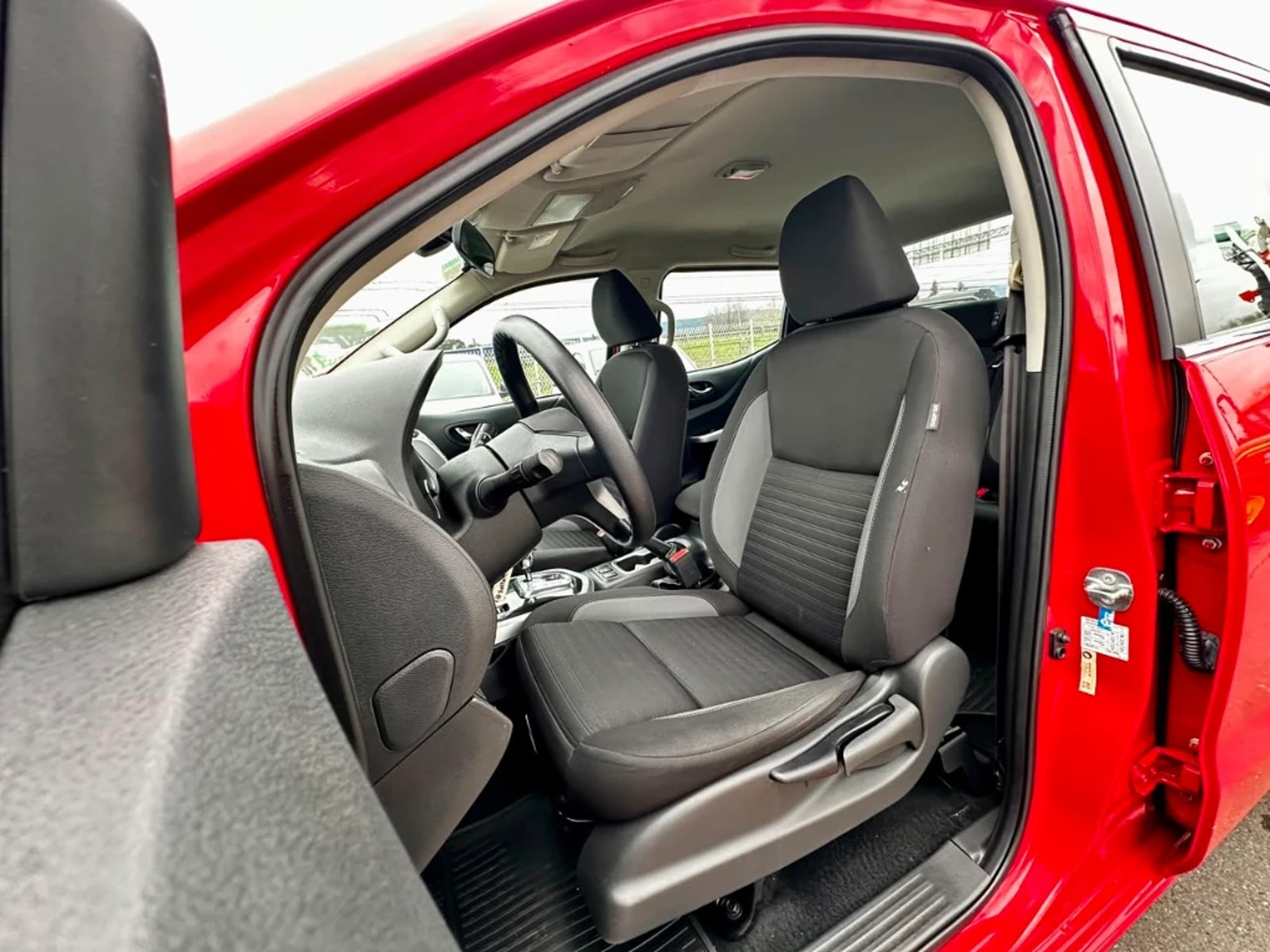 Nissan Navara 2024 - Imagen 14 de 20
