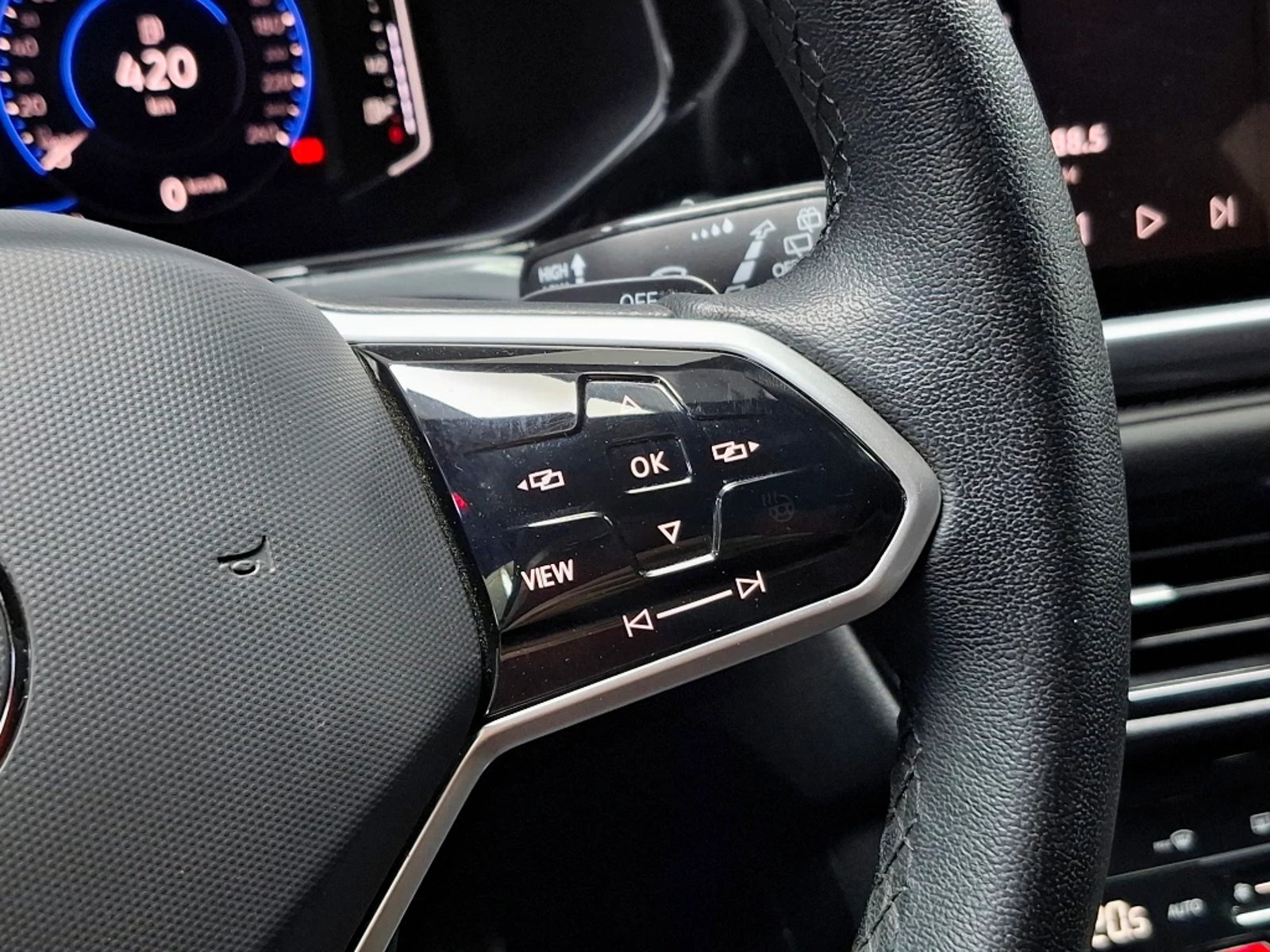 VOLKSWAGEN TAOS 2024 - Imagen 16 de 20