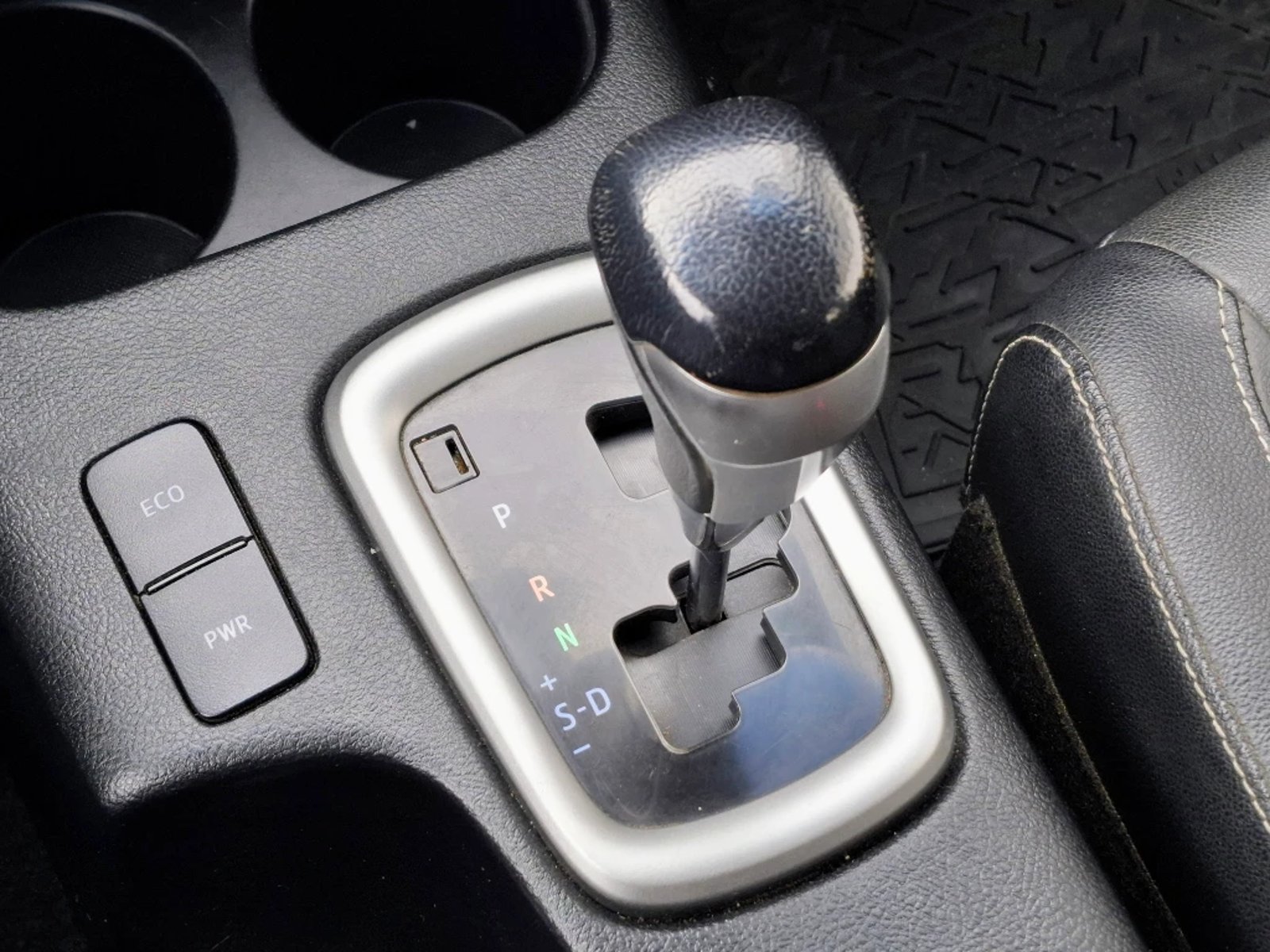 TOYOTA HILUX 2023 - Imagen 18 de 20