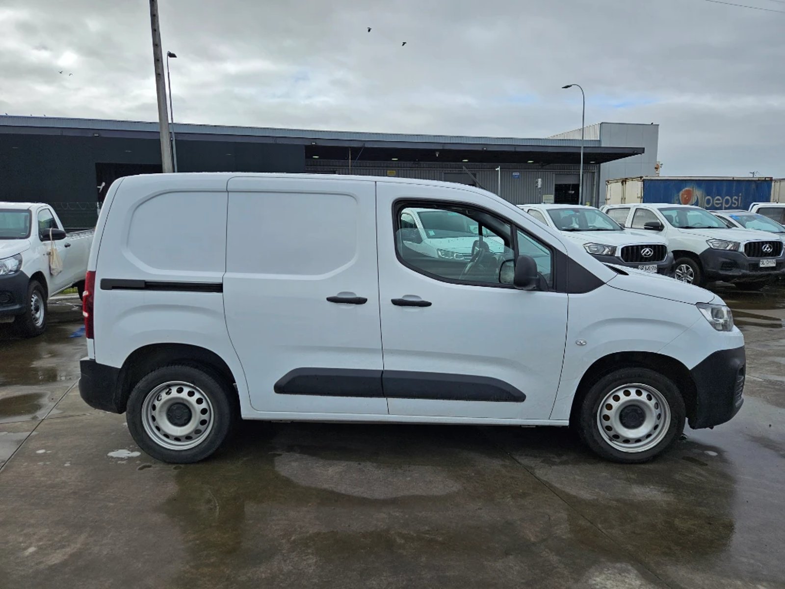 Citroën Berlingo 2024 - Foto 4 de 20