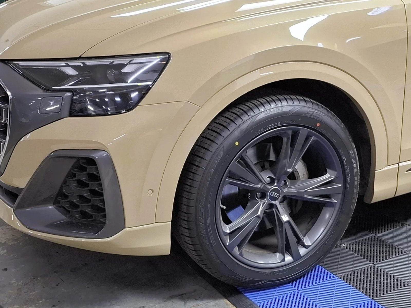 AUDI Q8 2025 - Imagen 7 de 20